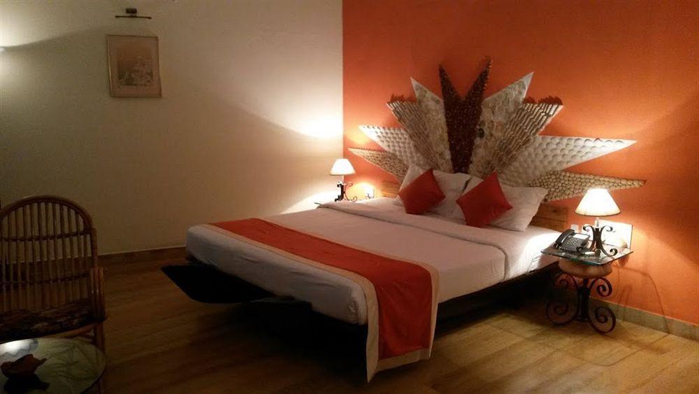 Hawaii-the Sea-side Village Retreat,goa Hotel Panaji