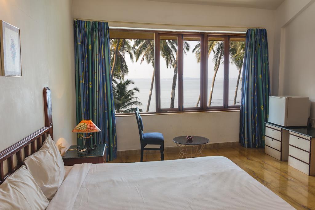 Hotel Hawaii-the Sea-side Village Retreat,goa Panaji